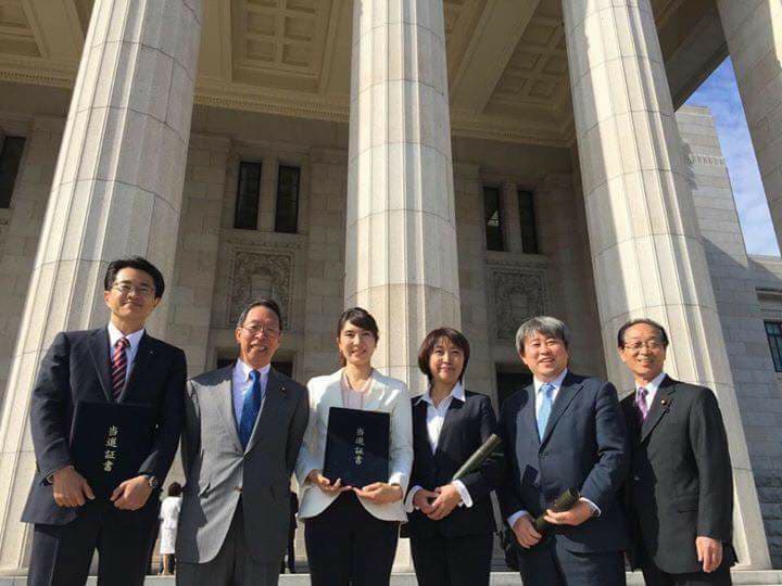 「国会初登院」
