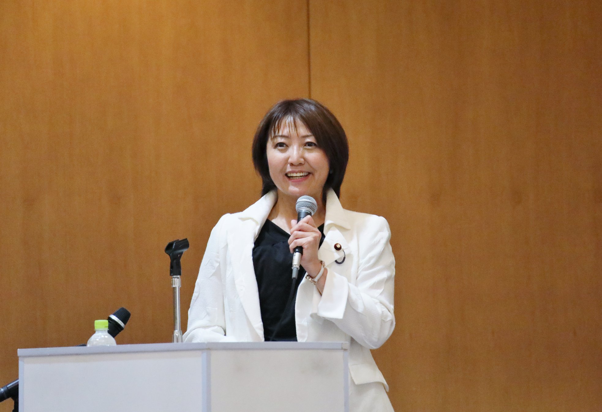 １０/５　枝野代表を招いて池田まきセミナーを開催